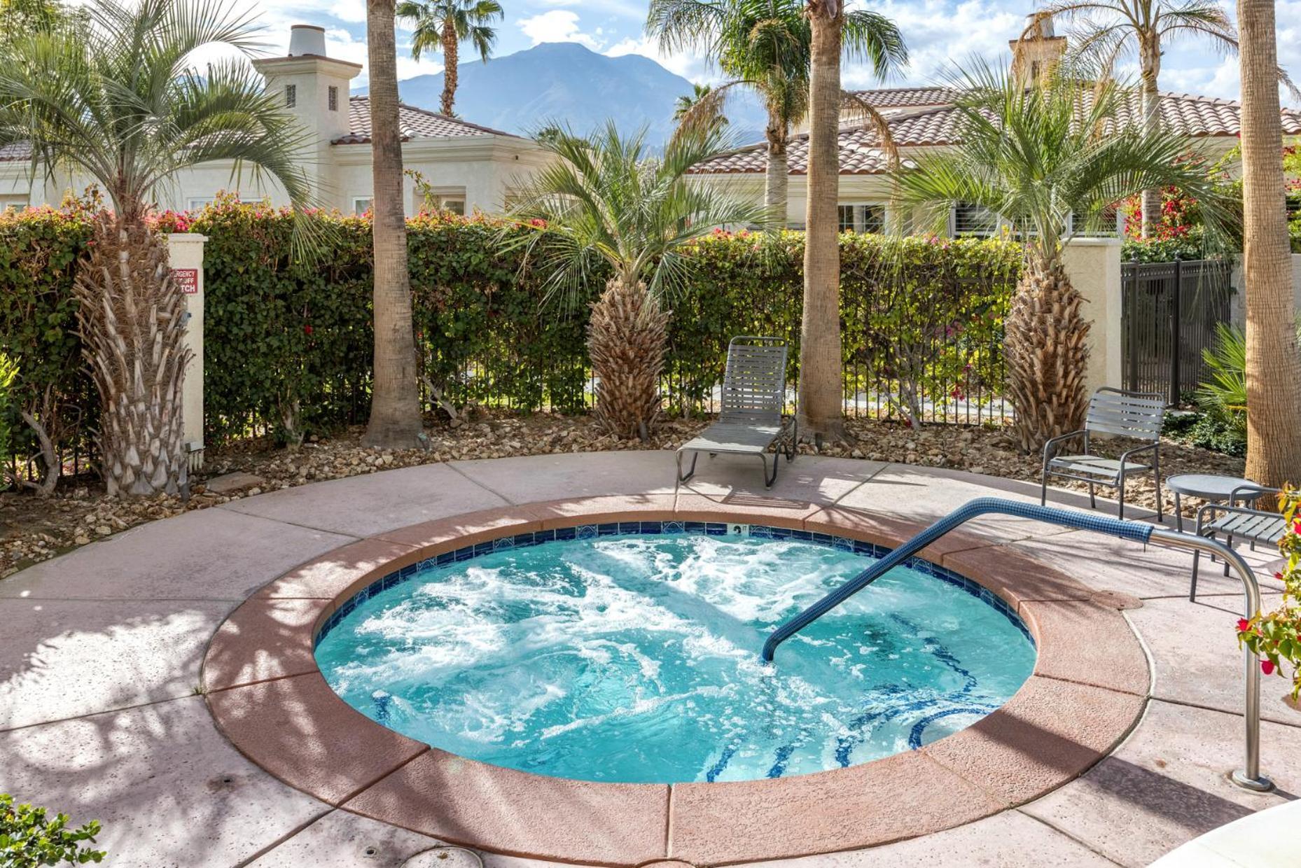 Holiday home Desert Jewel By Vare Pool Gym Tennis
